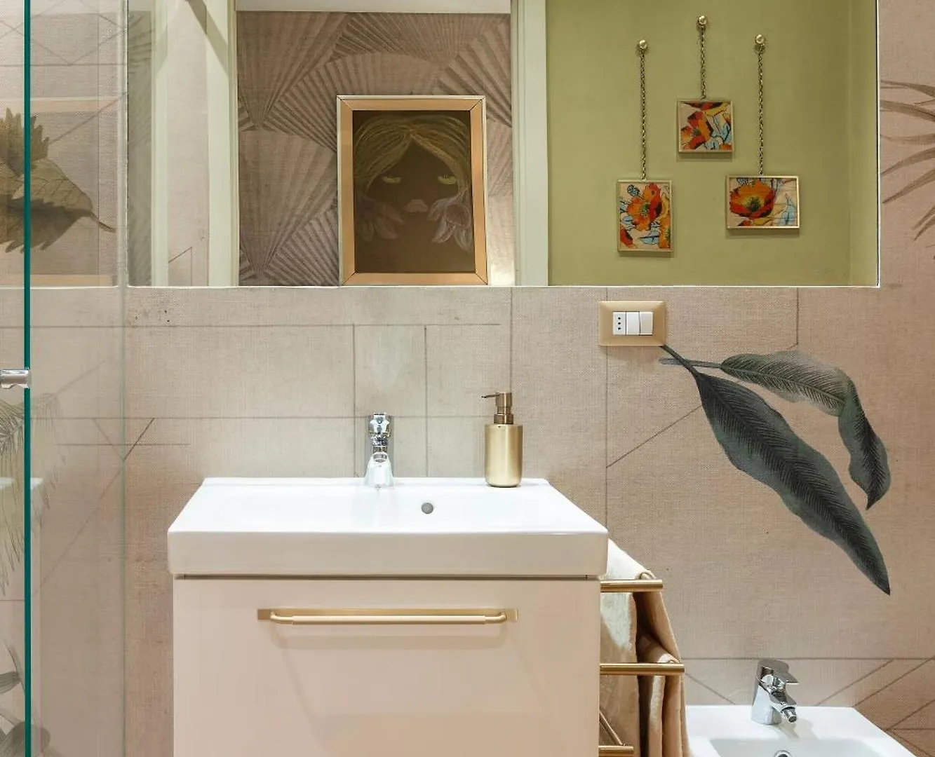 Maison Deco: 60 Mq Di Accoglienza Milão Itália